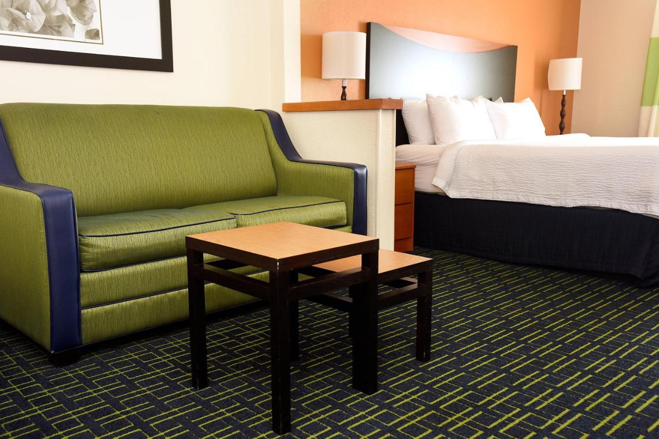 Americinn By Wyndham Hotel Topeka