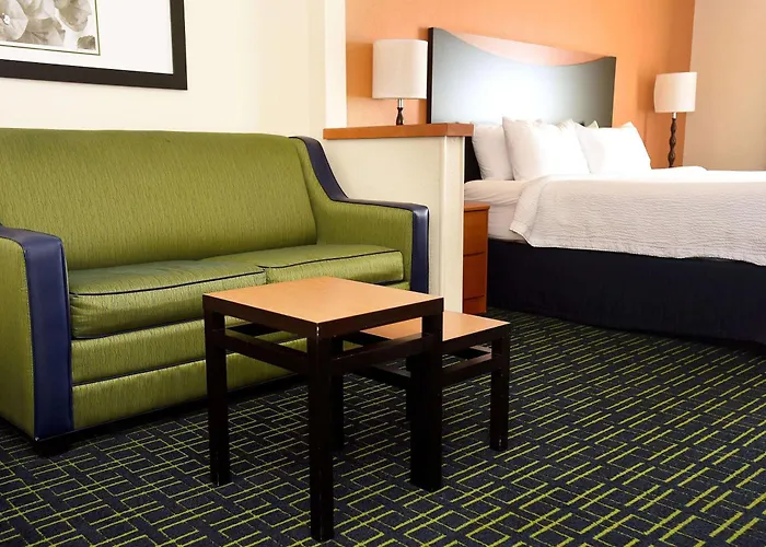 Americinn By Wyndham Topeka